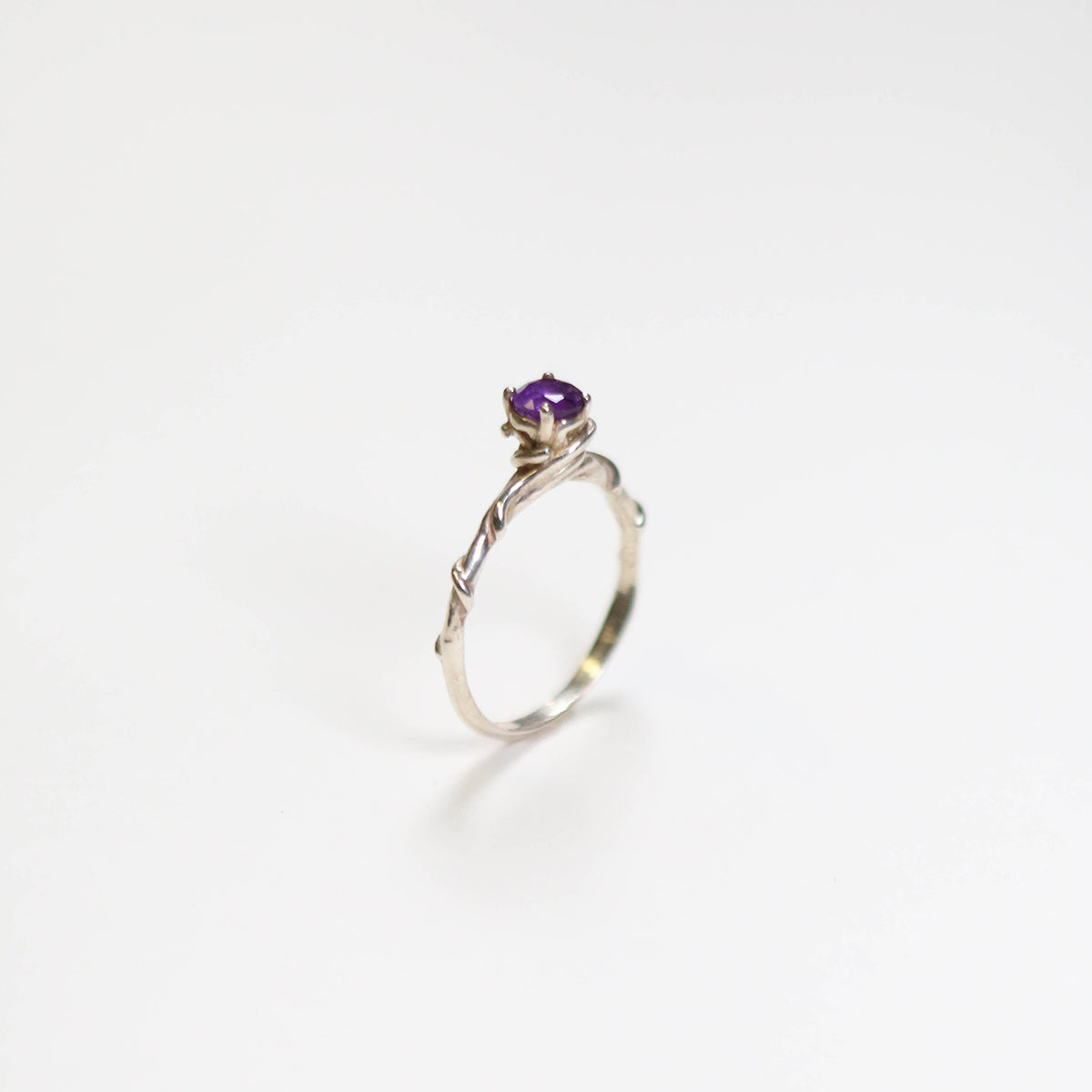 Entwine faceted gemstone - Amethyst