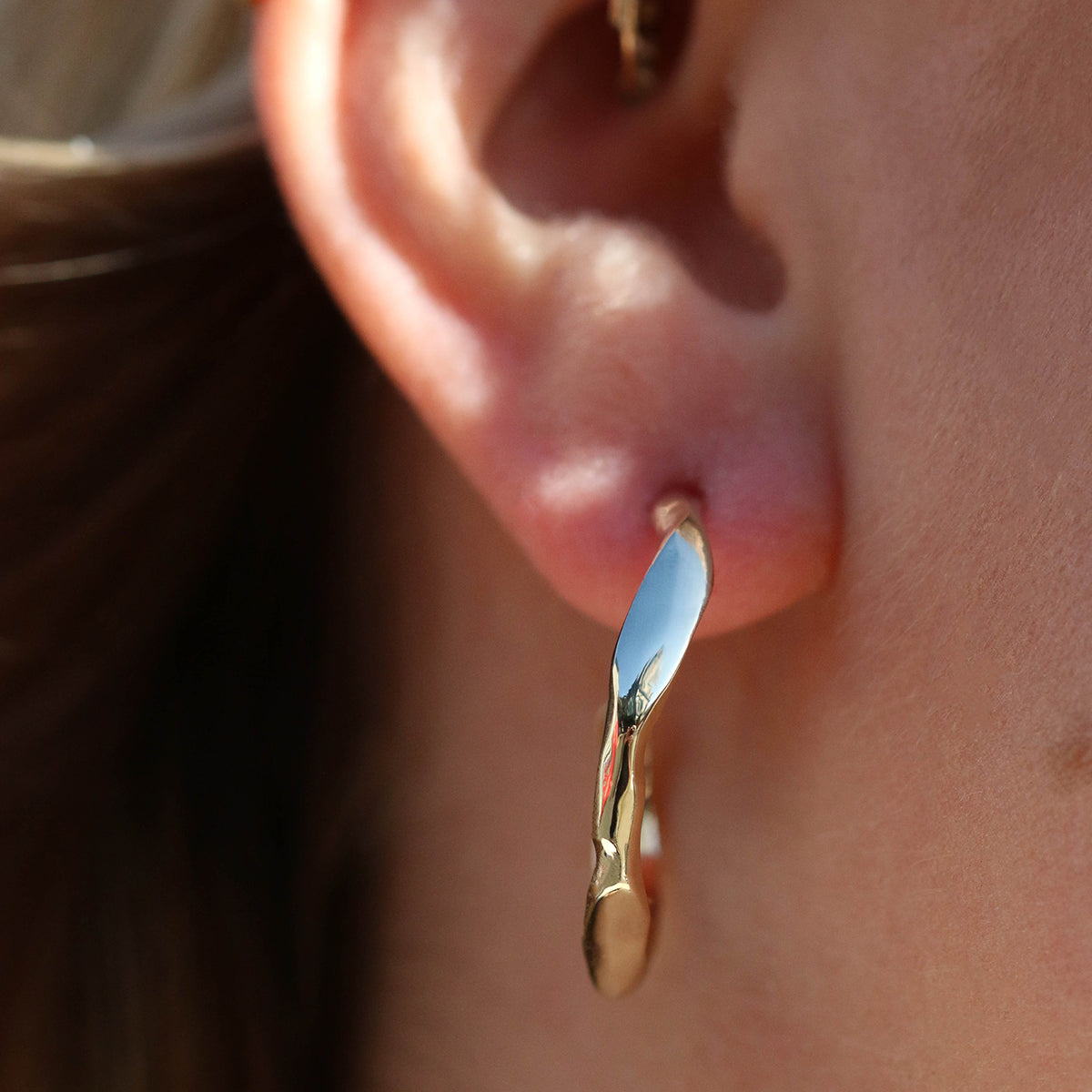 gold hoop earrings - Carved collection