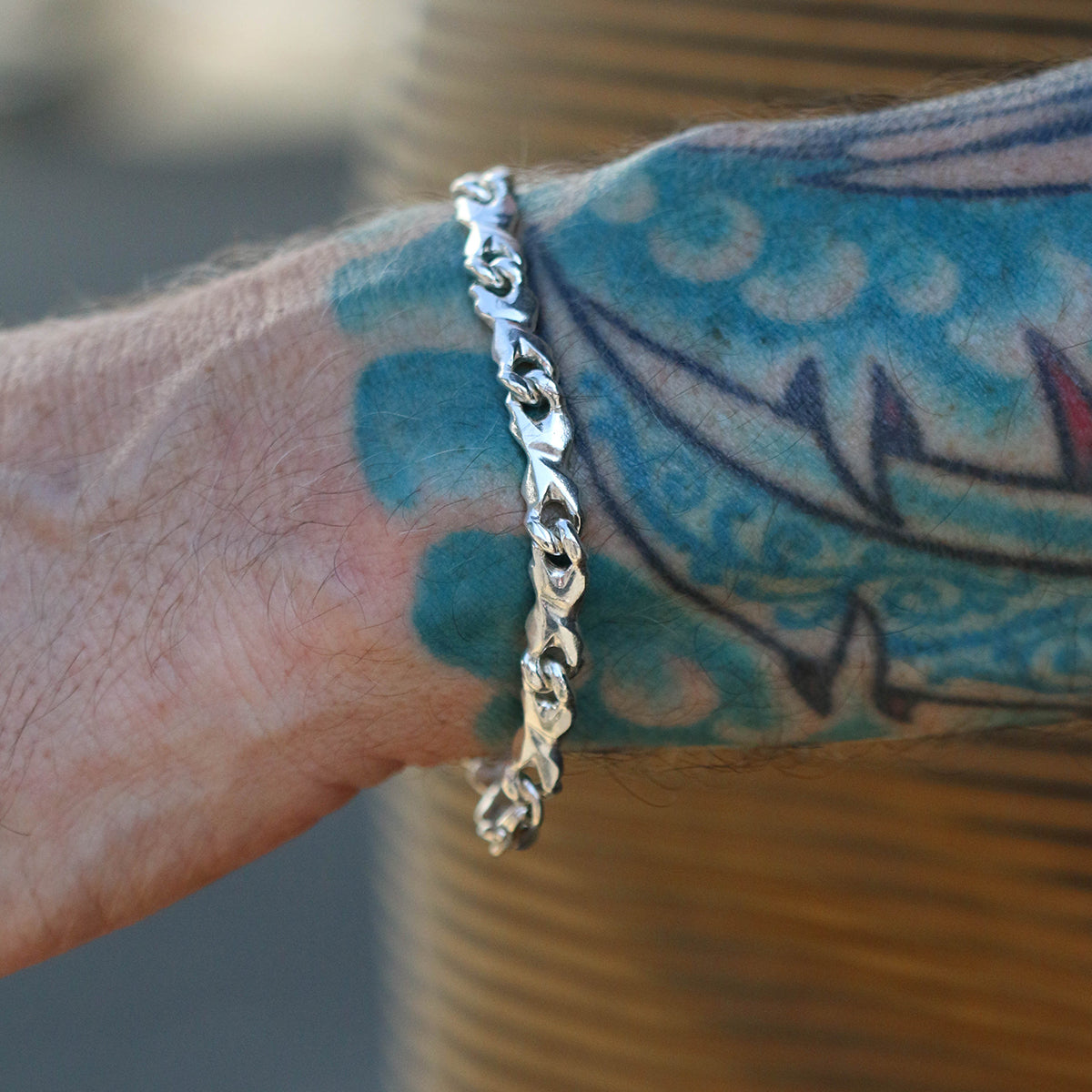 A piece from Jeremy's signature Carved collection, the small silver link bracelet is great for men. Born out of necessity for men's jewellery with both longevity and style, this bracelet is as comfortable as it is wearable.