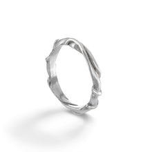 2.5mm platinum wedding ring - Entwine collection