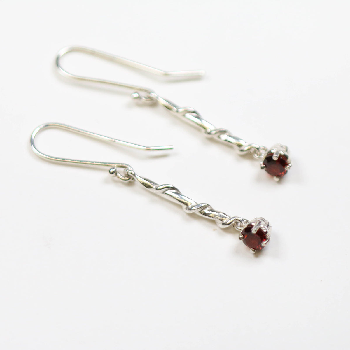 Garnet silver drops - Entwine