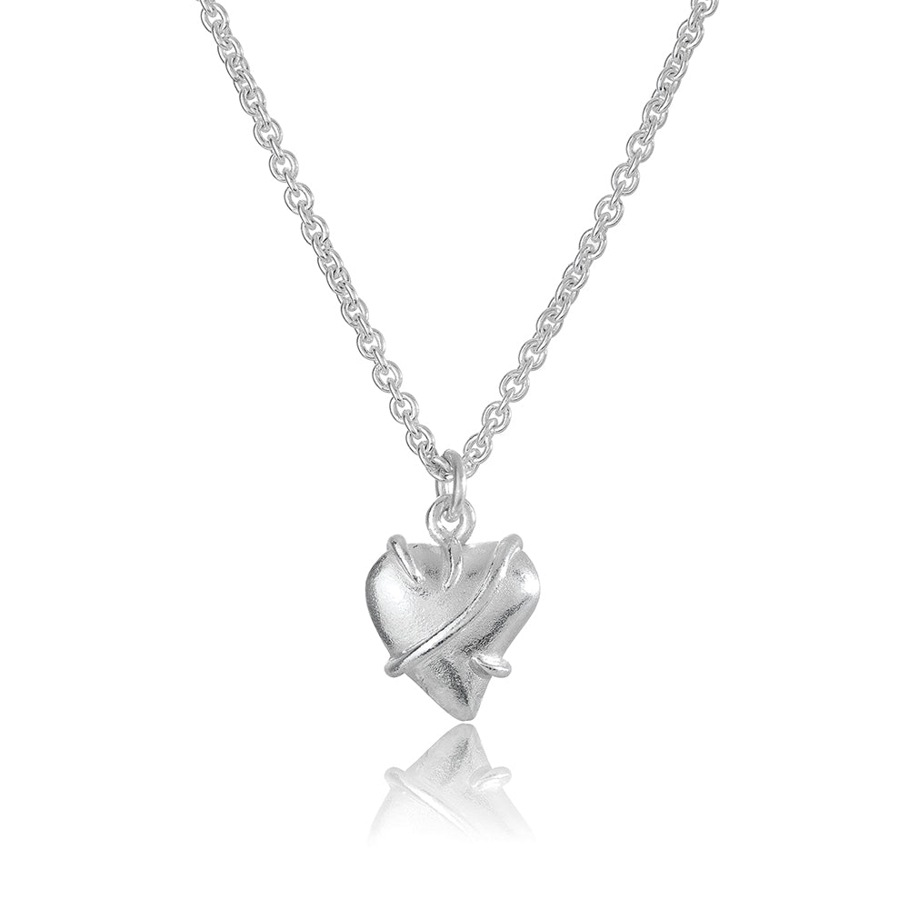 Entwine heart necklace