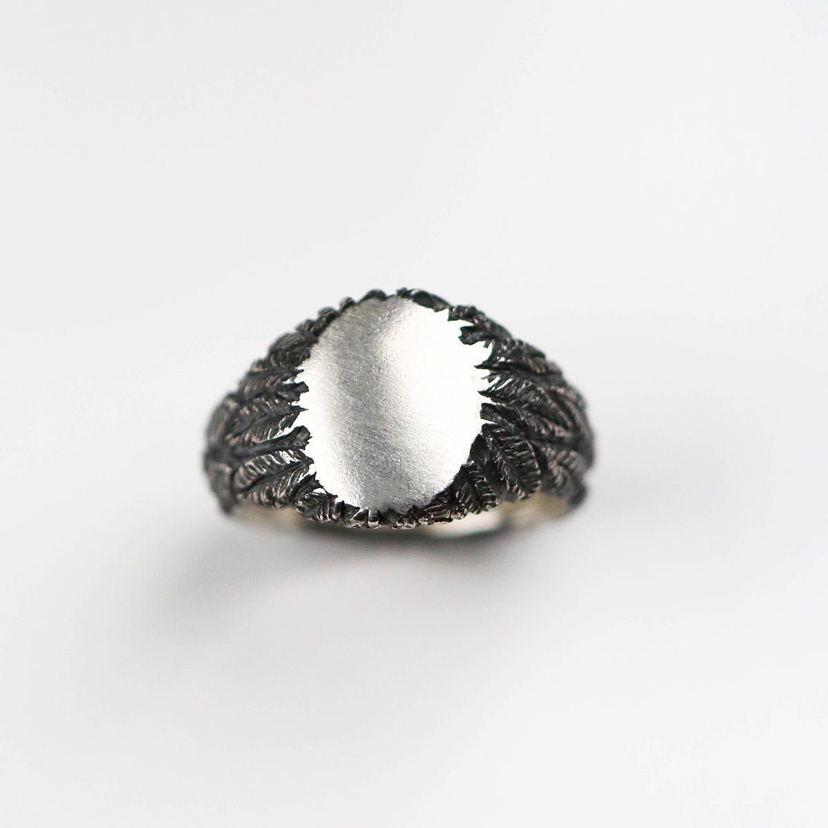 Feather collection - silver signet ring