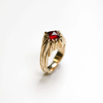 Forest 9ct Gold Garnet Ring