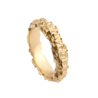 Luna 18ct Yellow Gold textured wedding band measuring 5mm in width.