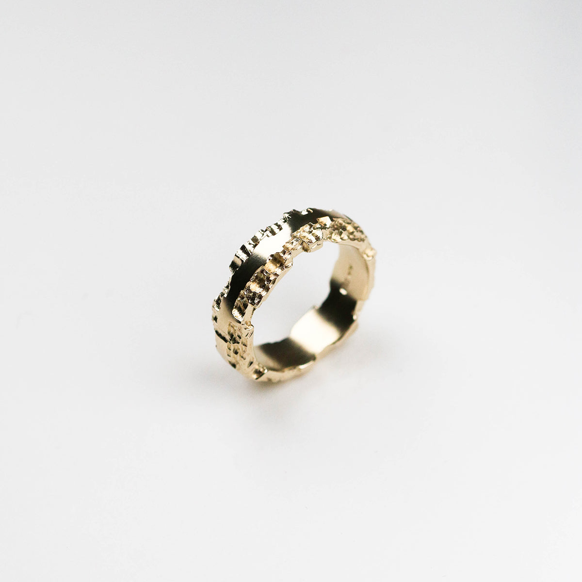 Luna 9ct Yellow Gold flat centred textured wedding ring measuring 6mm in width.