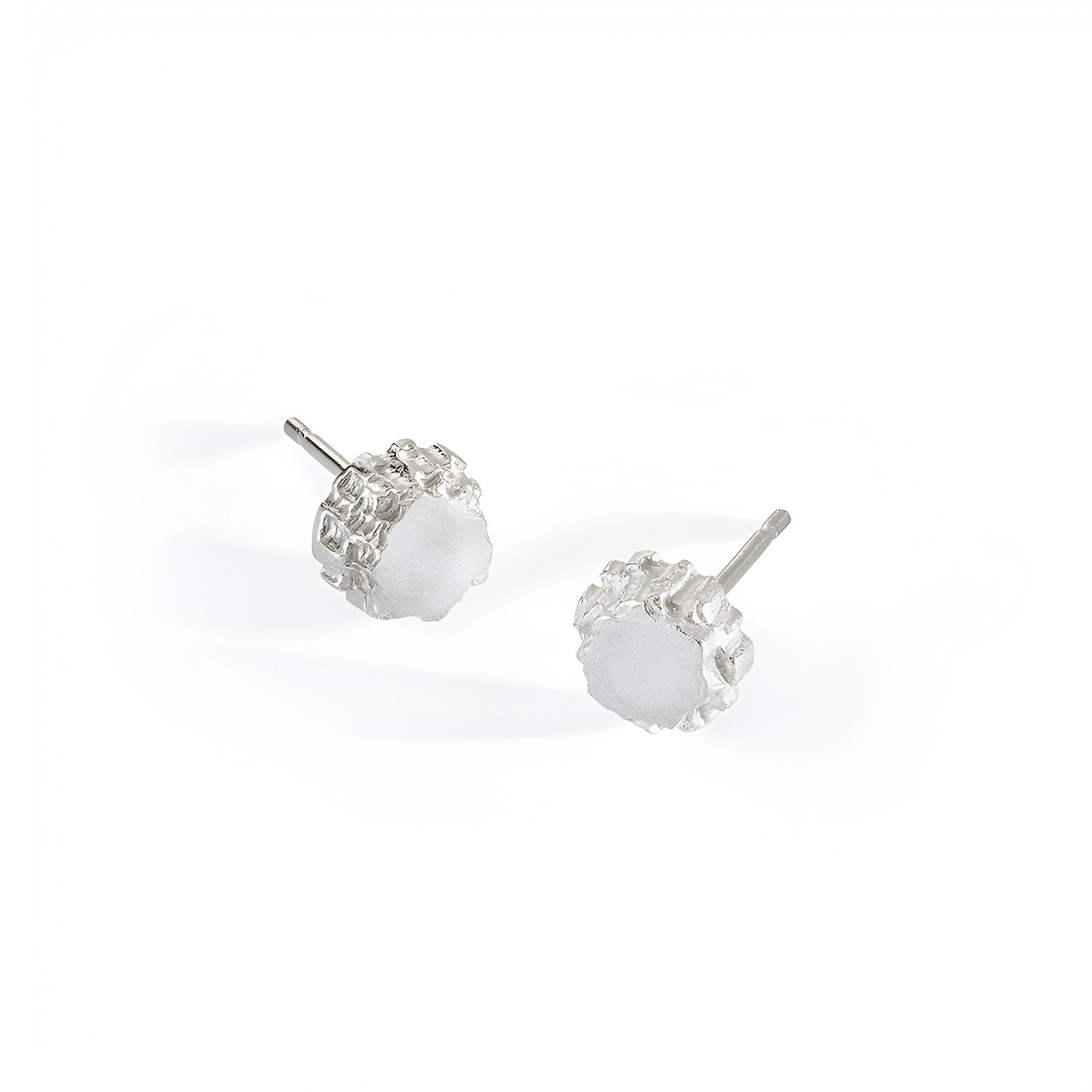 Luna Silver small textured round 7mm ear studs