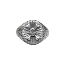 Hoye Division Silver Skull & Crossbones Signet Ring