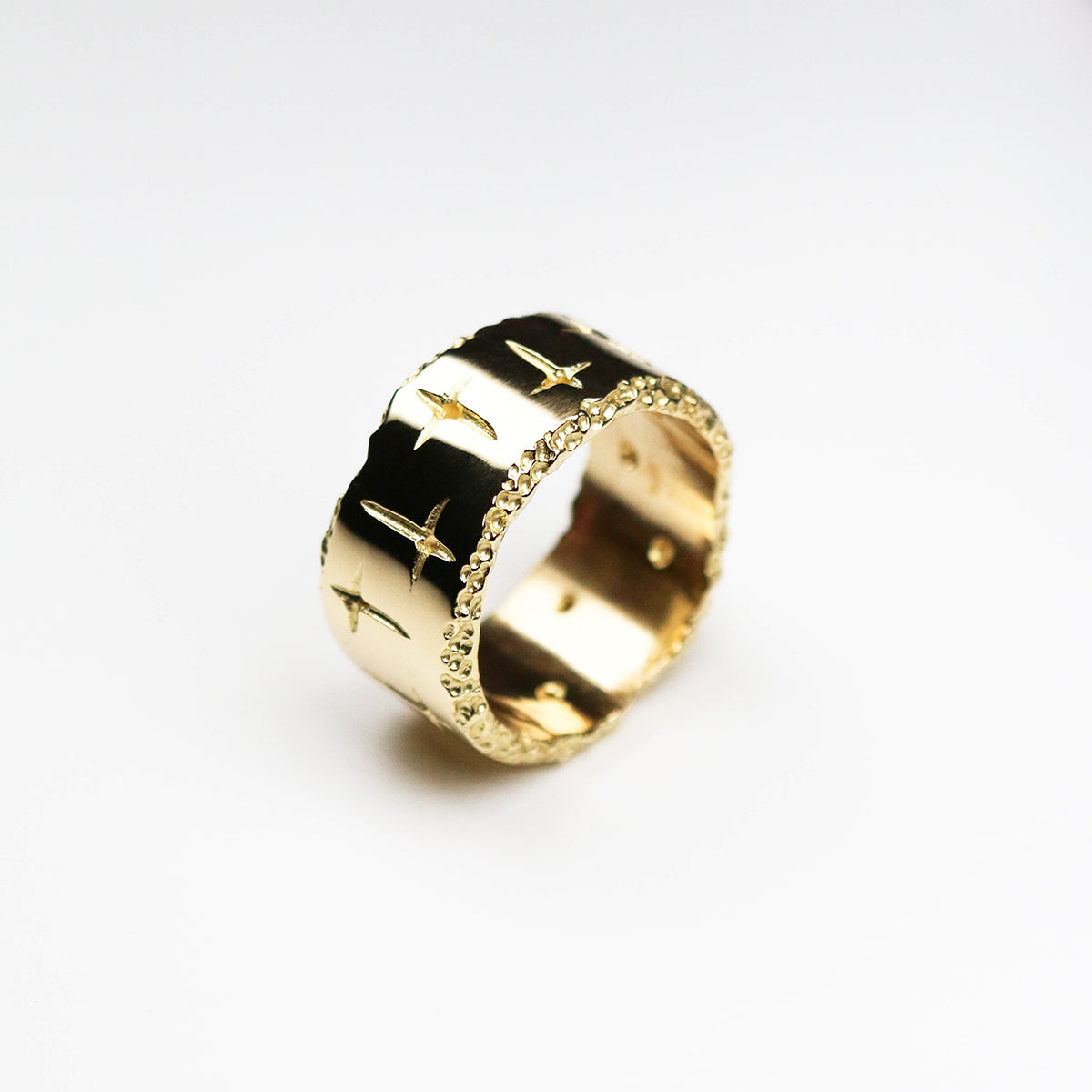 Trinity wide 14mm band with engraved cross detail in 9ct gold.