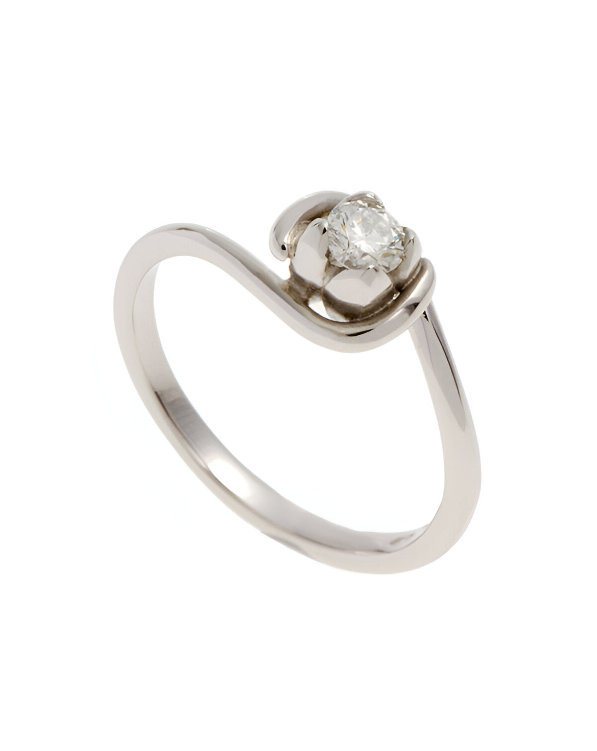 An 18ct white gold simple, fine band with contrasting four petal setting in platinum.