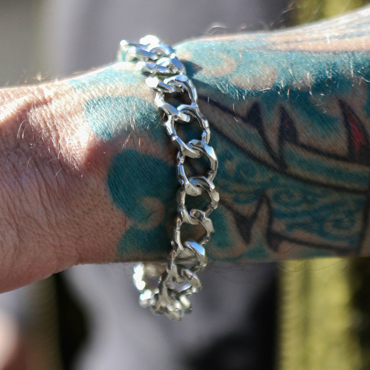 Medium carved silver bracelet